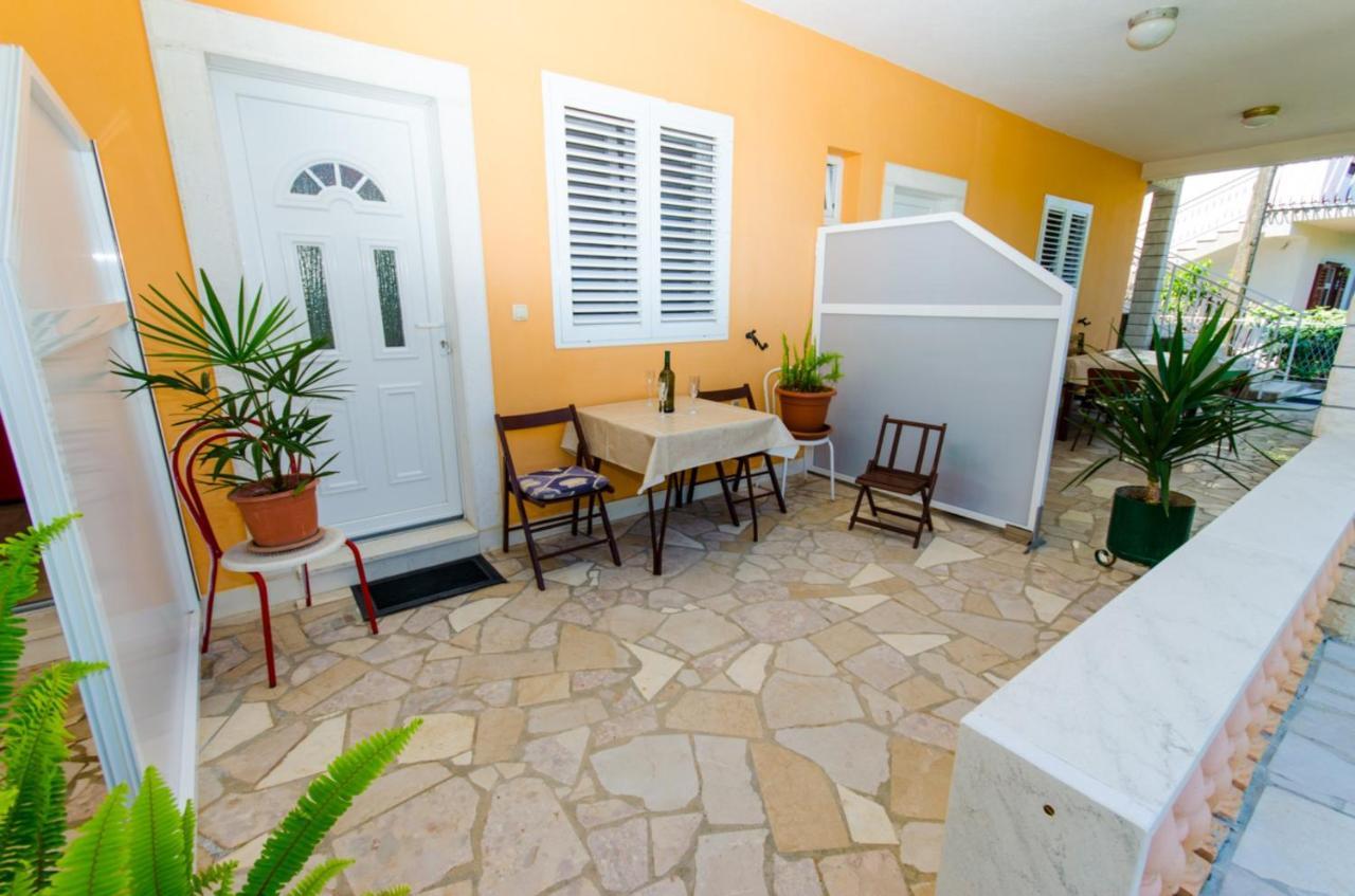 Apartments Ivana Trogir Exterior photo