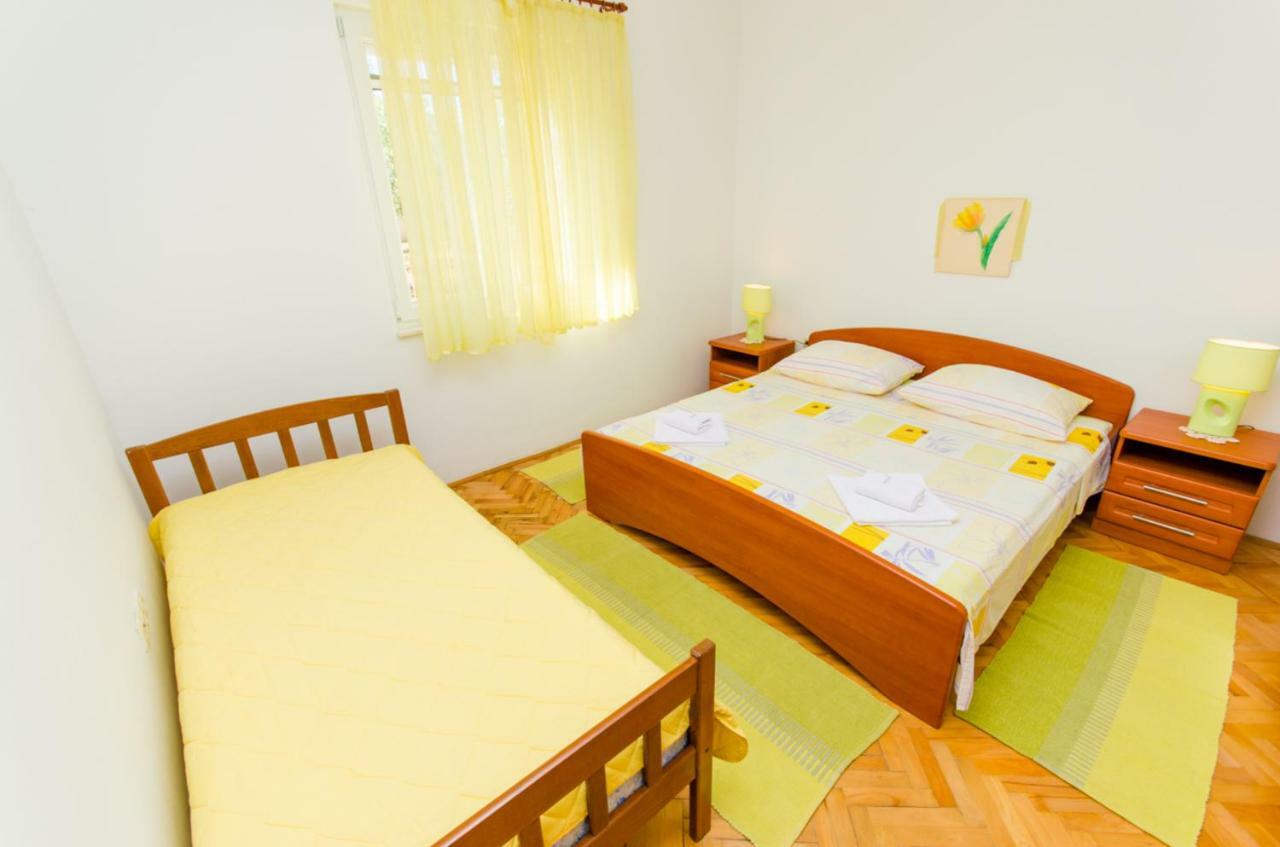 Apartments Ivana Trogir Exterior photo